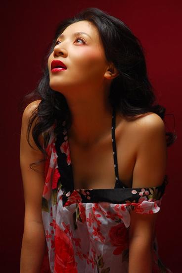 ������Ů-E����