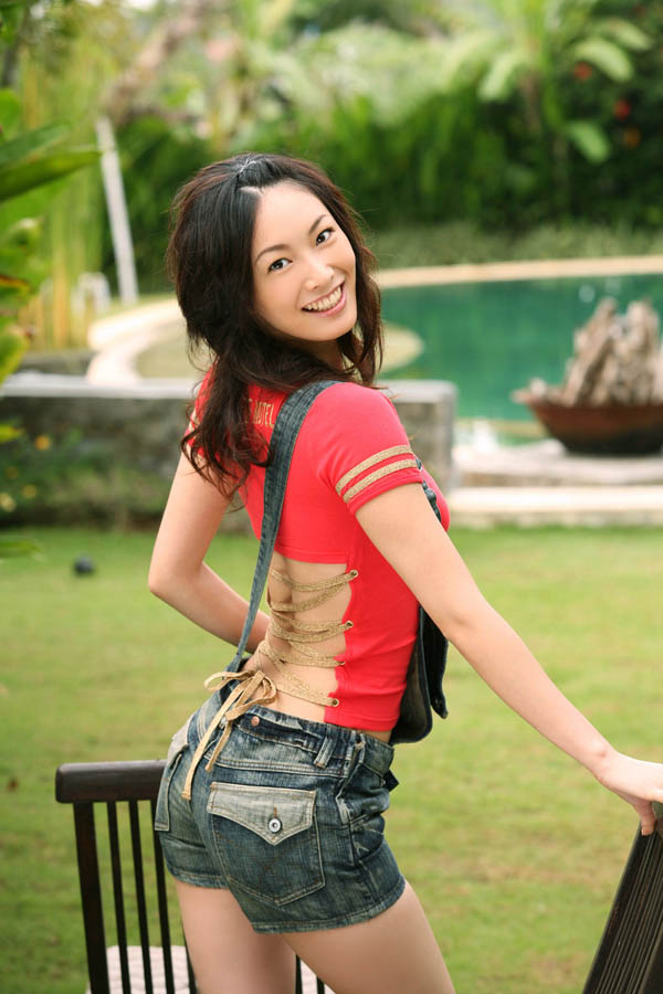 ������Ƥ�Ը�����Ů