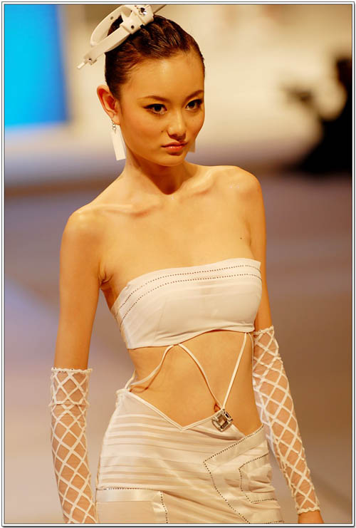 ʮ��ɫ���Ը�ģ��T̨����