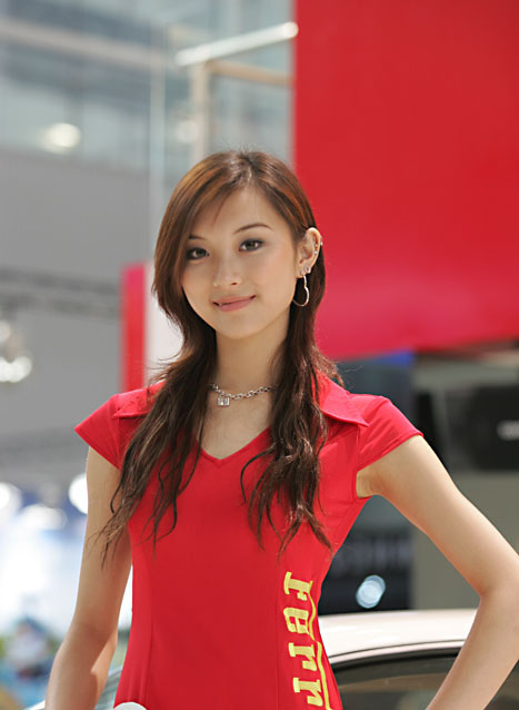 �ǳ����۵���Ů��ģ