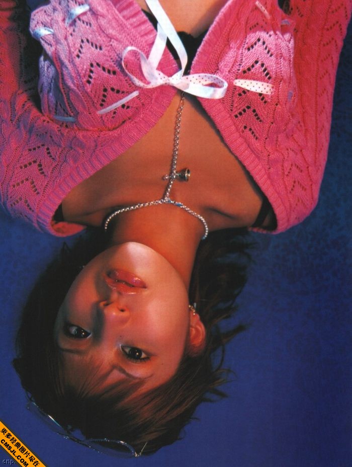 �ձ�ʱ���Ըе���Ů����д��