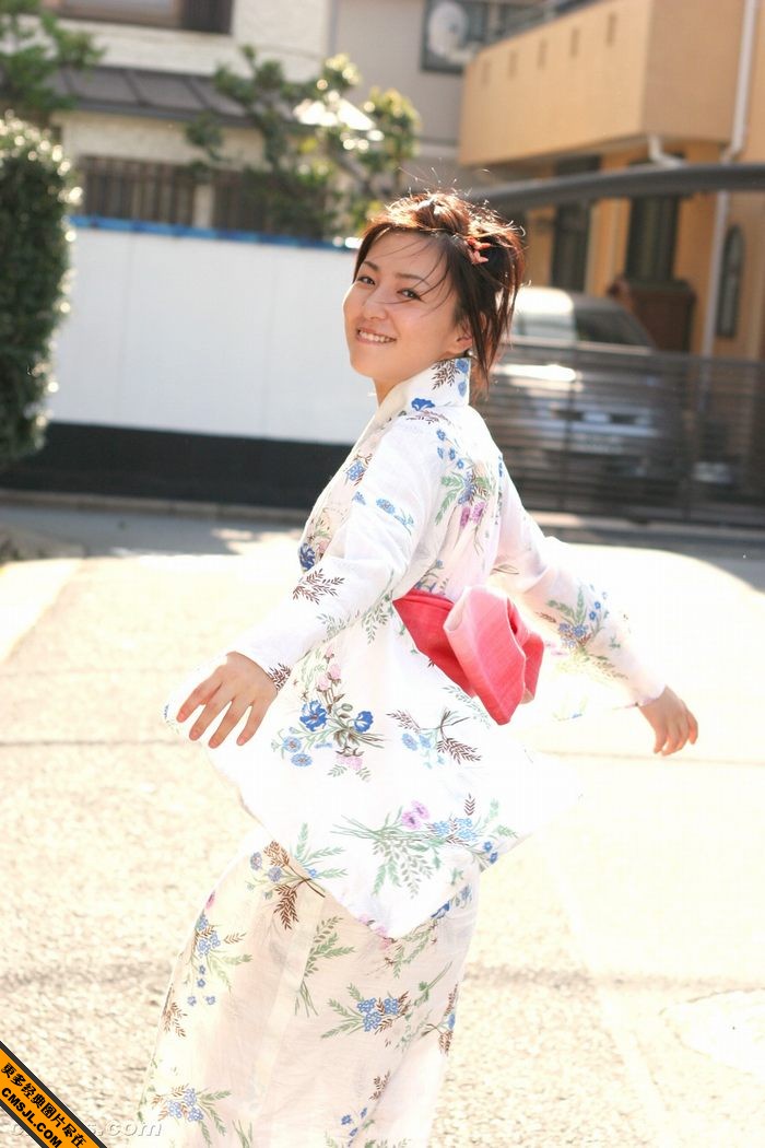 �ձ��Ը�С��Ů�ѵ��ͷ��Ժ�