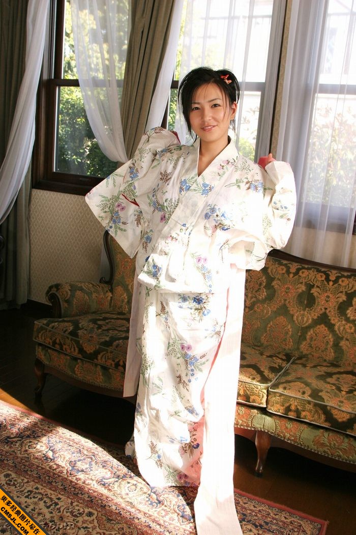 �ձ��Ը�С��Ů�ѵ��ͷ��Ժ�