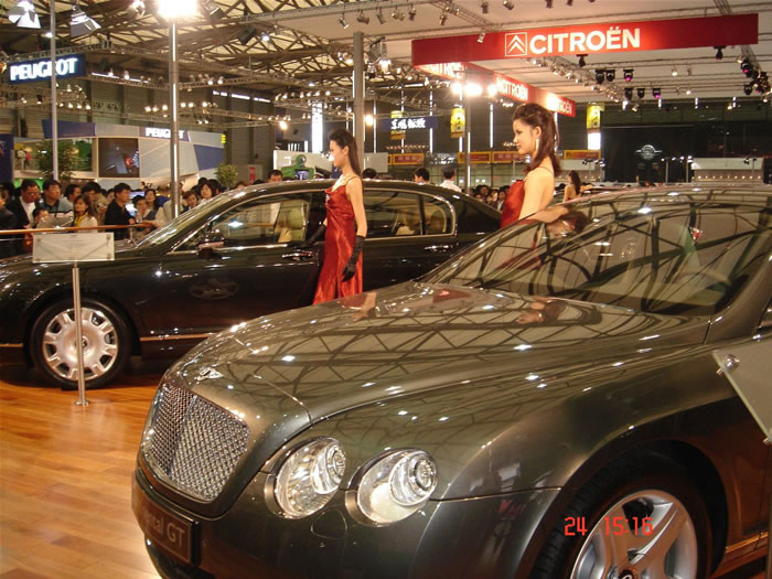 ������Ů��ģ