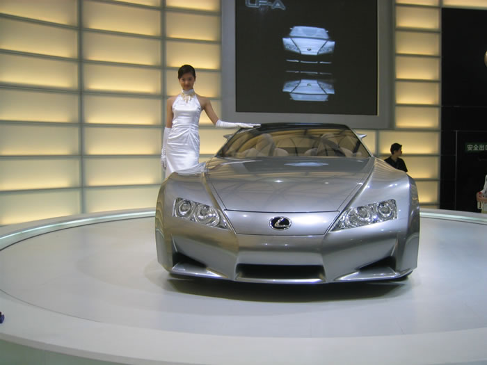 ��ʹ��Ů��ģ