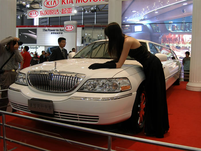 ��װ��Ů��ģ