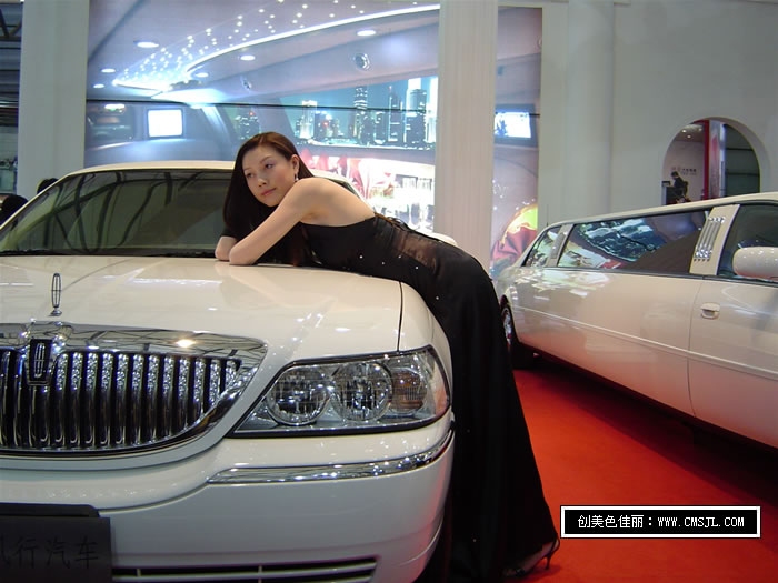 ��װ��Ů��ģ