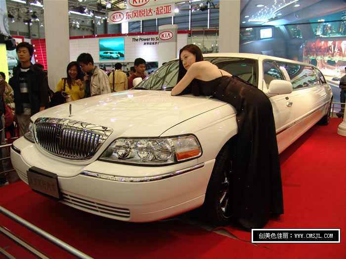 ��װ��Ů��ģ