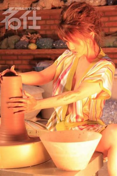 ��������