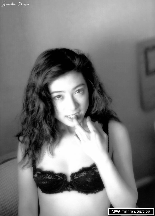 ��Ů�ĺڰ�����