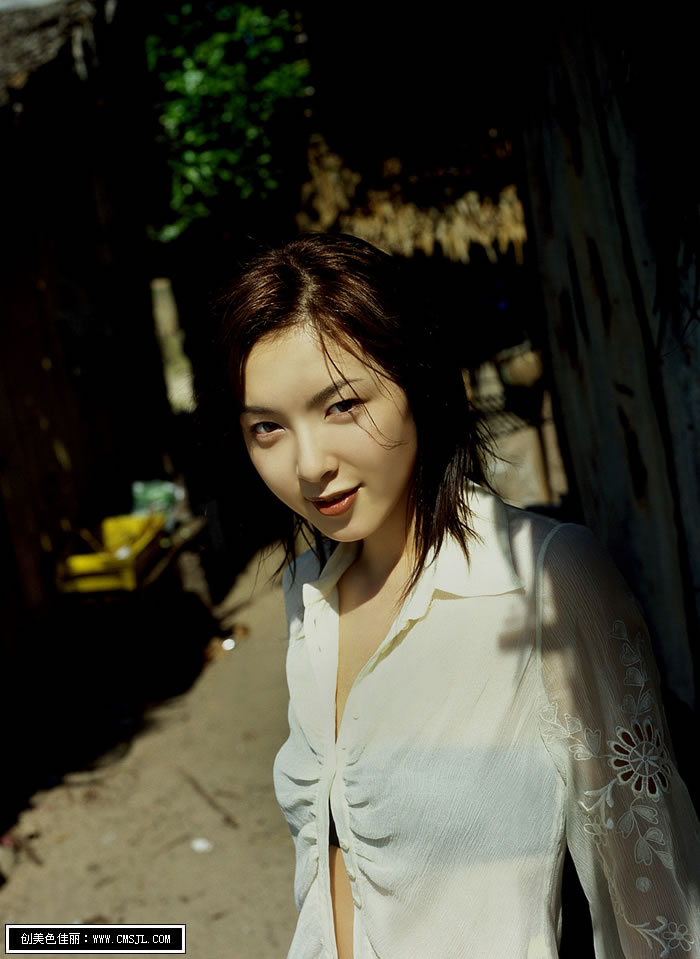 �����Ը���Ů