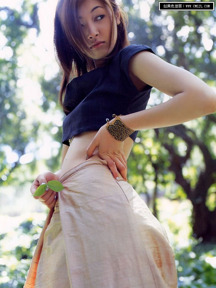 �ձ��Ը���Ů