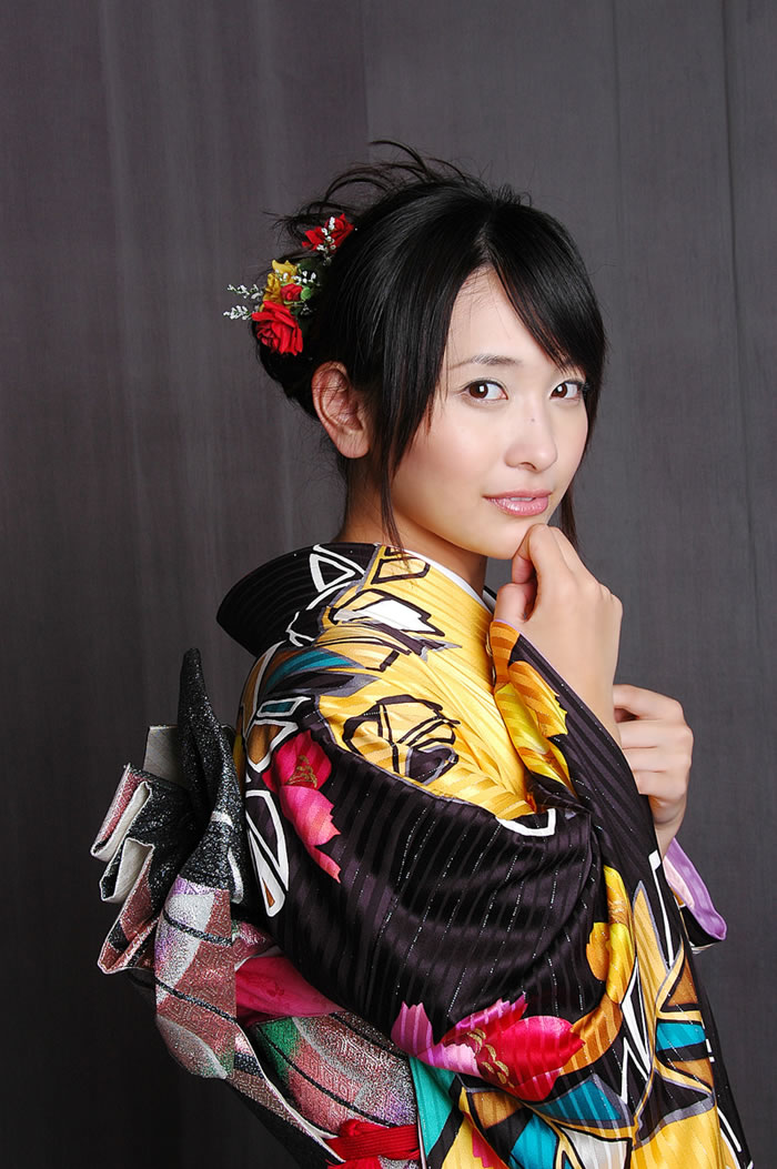 �ձ���Ůϴ��