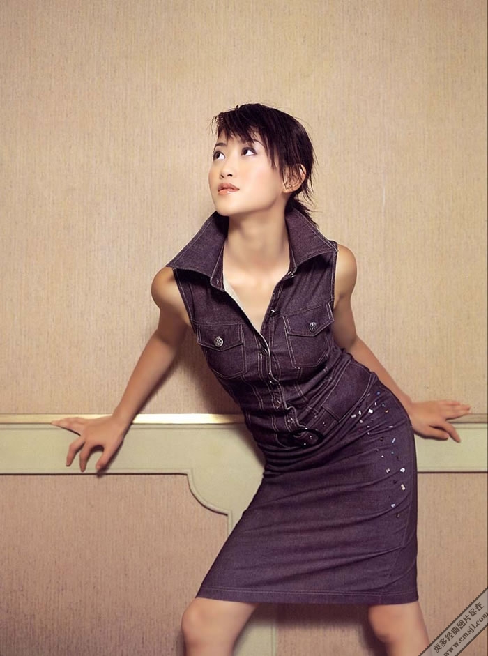 Ư������