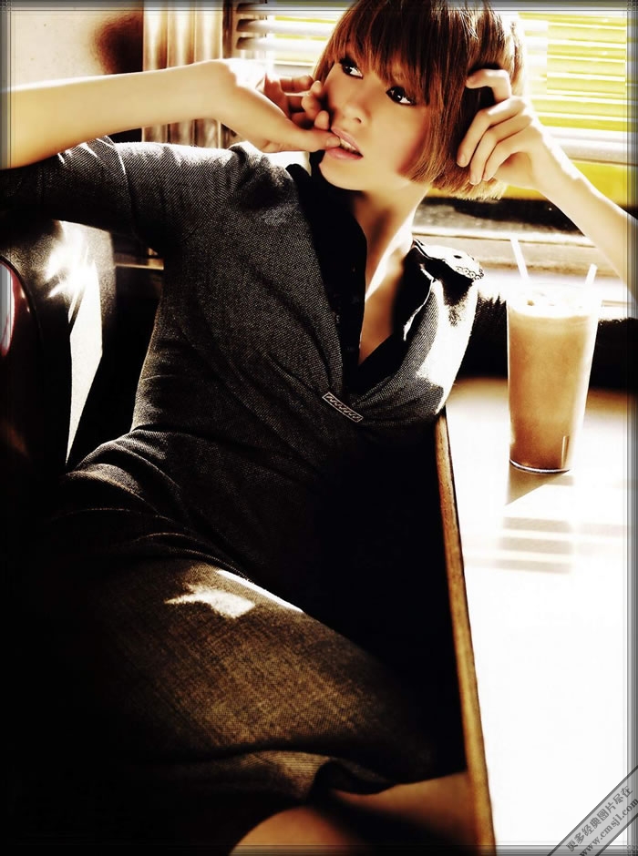 ������Ů��