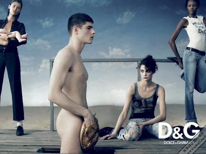 D&G��Ʒʱ�й���ֽ����