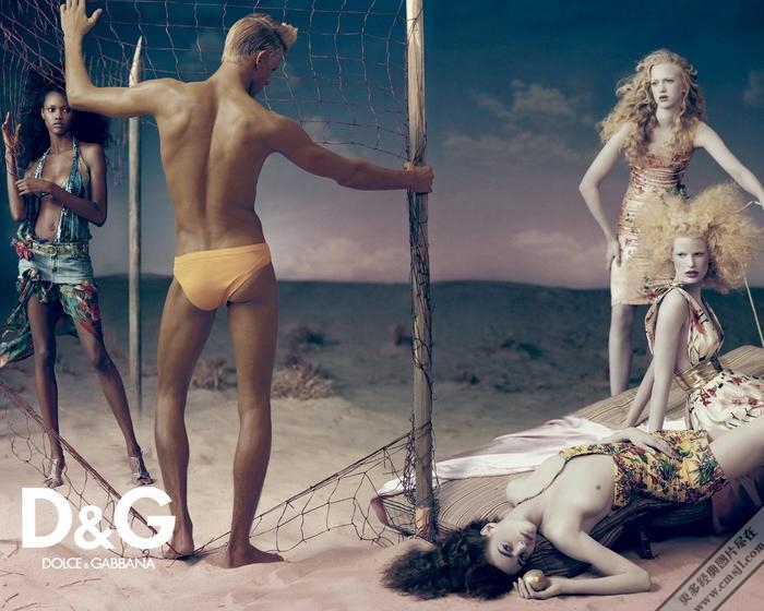 D&G��Ʒʱ�й���ֽ����