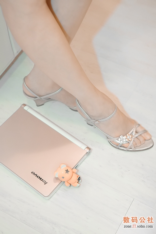 �Ը���Ů�����뾫��S10,������,����ʼǱ�MM,IdeaPad S10��Ů