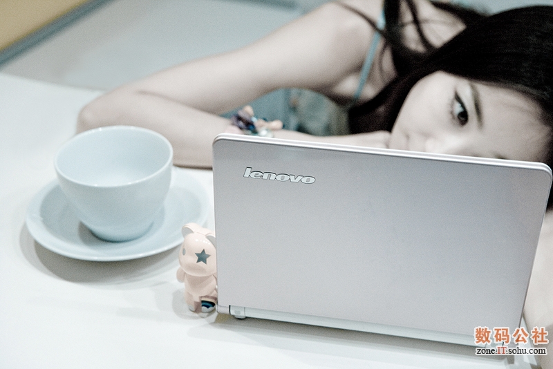 �Ը���Ů�����뾫��S10,������,����ʼǱ�MM,IdeaPad S10��Ů