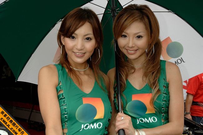 ��չ�ϻ�����������Ů