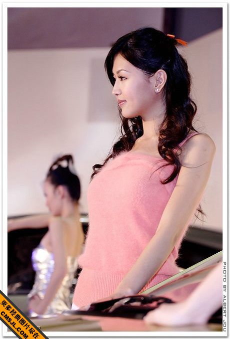 ���۵ĺ�����Ů��ģ���Ը�