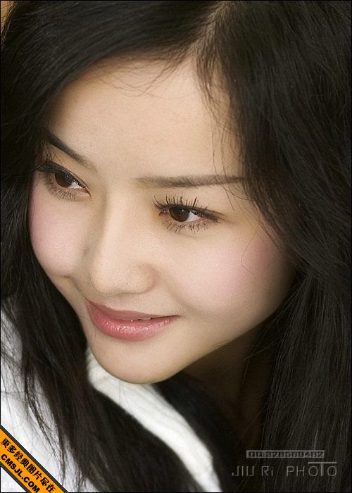 ��ʹ����׵Ĵ��鳵ģ��Ů