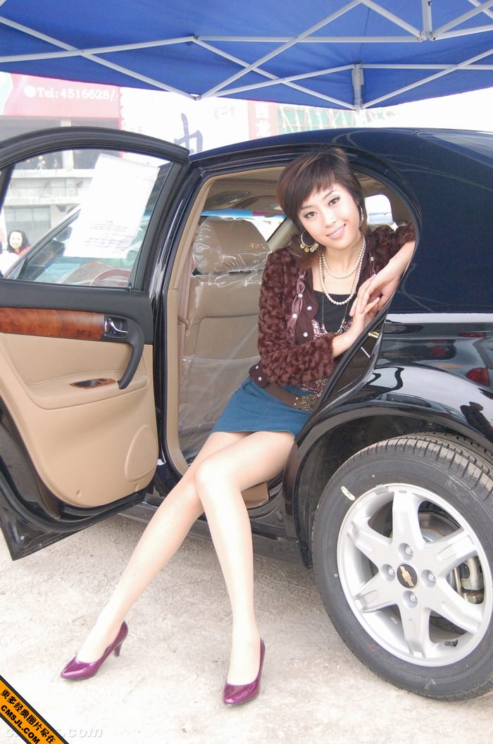 �޳����ȵĳ�ģ˿����Ů