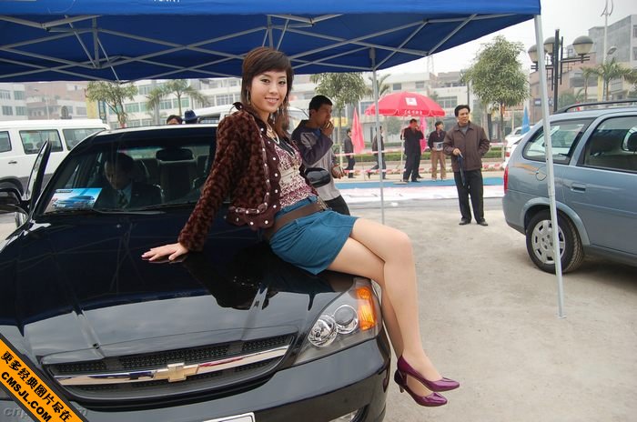 �޳����ȵĳ�ģ˿����Ů