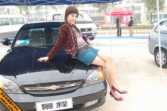 �޳����ȵĳ�ģ˿����Ů