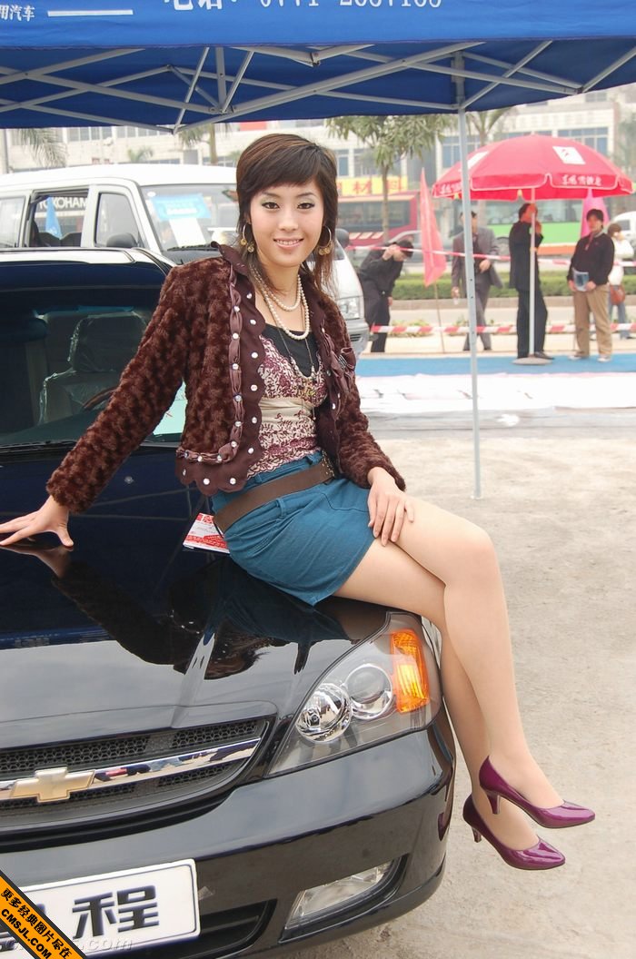 �޳����ȵĳ�ģ˿����Ů