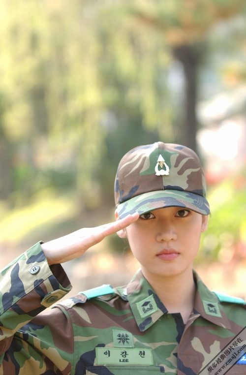 ������Ů����д��