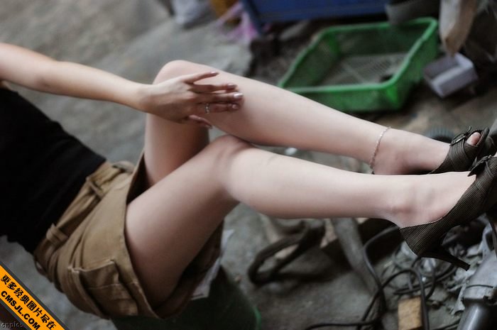 �������Ը���Ů������˿��