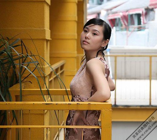 �����ٸ�����������