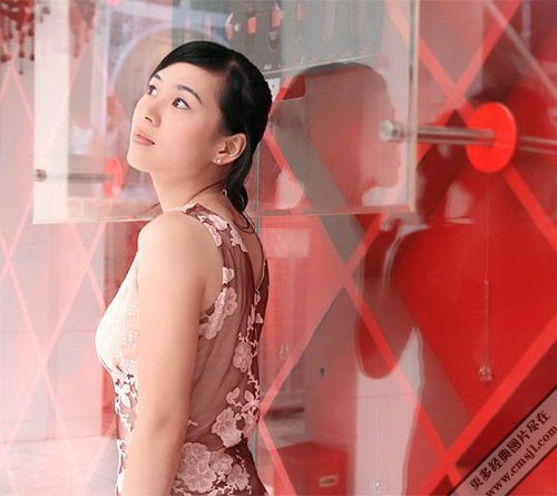 �����ٸ�����������