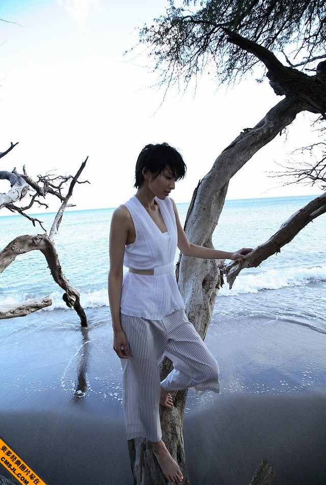 �̷���Ůʱ�и���д��