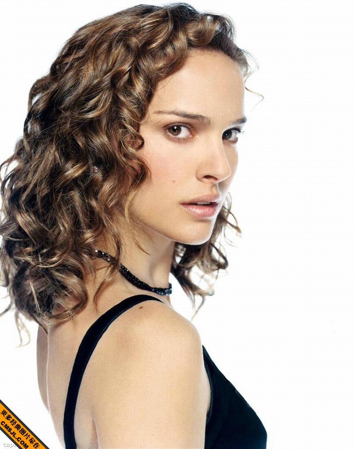 ��Ů���ǵı���װ