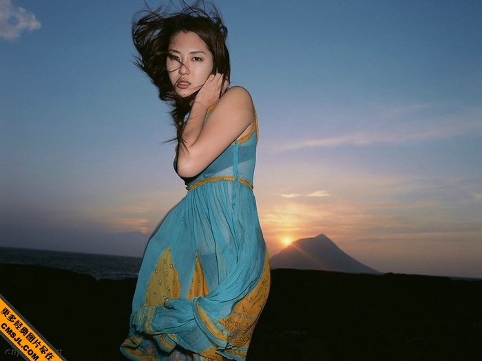 �����Ը���Ů����