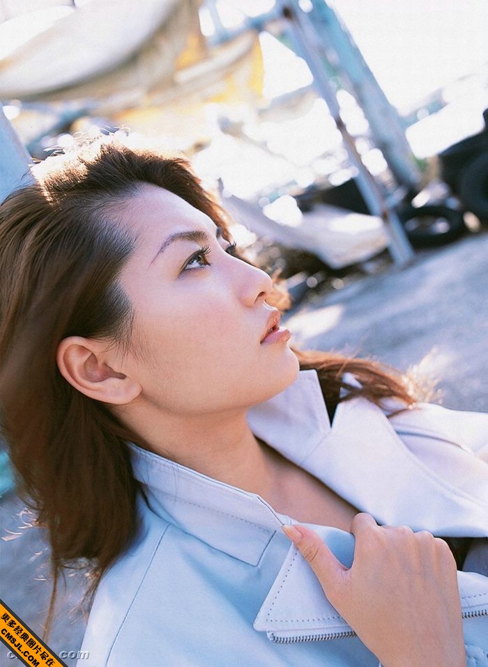 �����Ը���Ů����