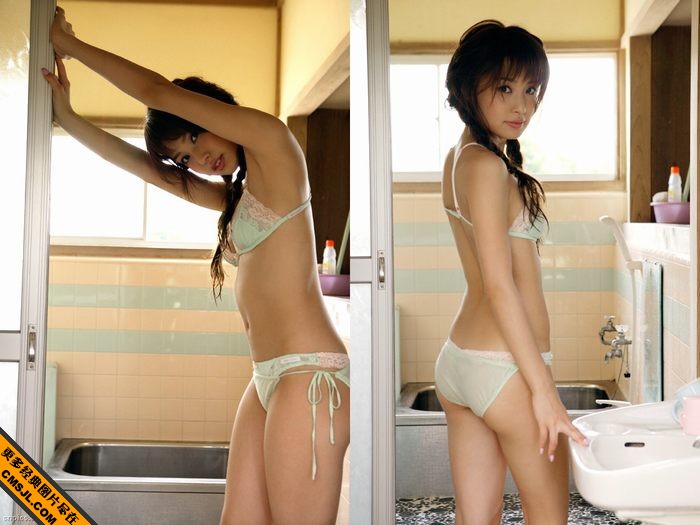 ѩ���ഺ����Ů�Ը������ջ�