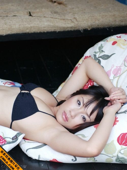 ��ͦ��������Ů���޵��ջ�