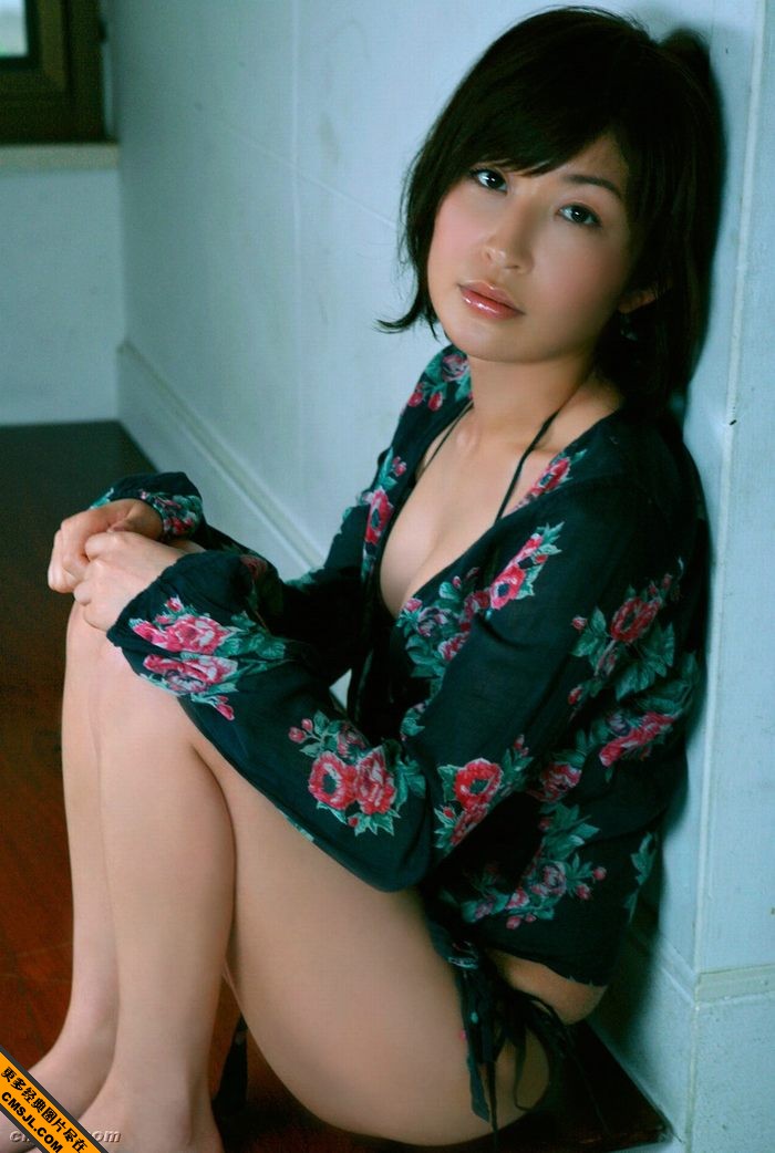 ����ѩ�۹⻬���Ը���Ůд��