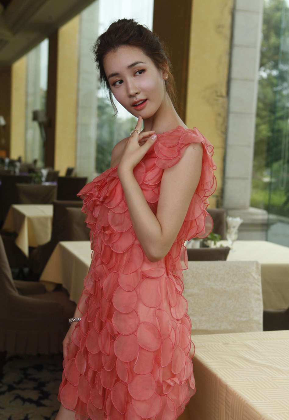 ����������ʹŮ������ຣ ���ۼ�����������Ψ��д��