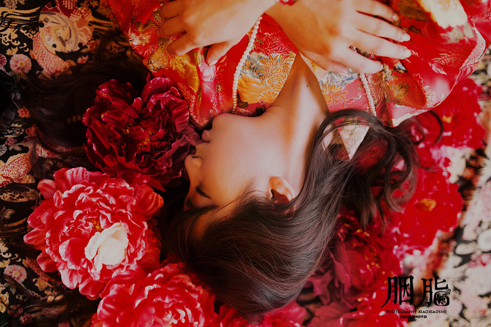 ��װ���и���д�� ����������������