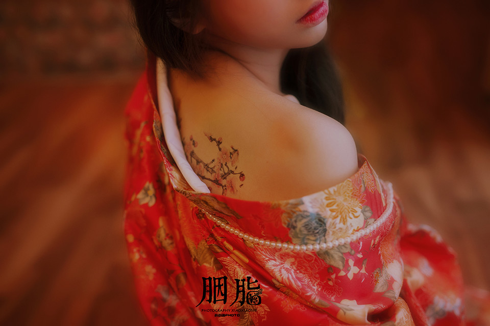 ��װ���и���д�� ����������������