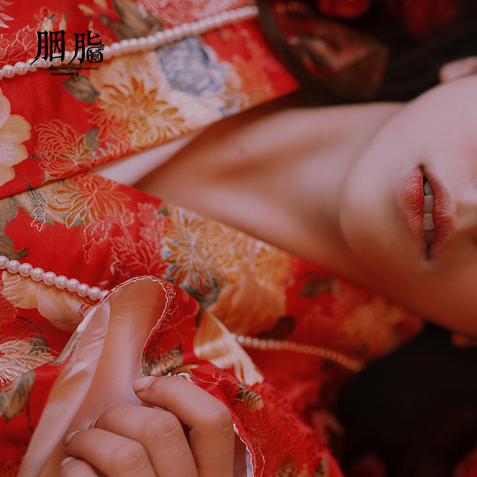 ��װ���и���д�� ����������������