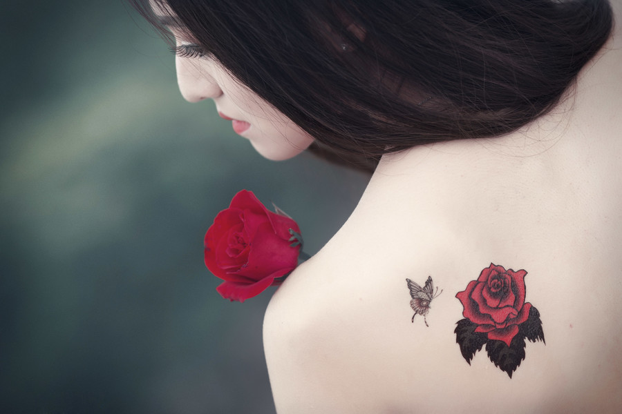 ��ɫ��¶��ȹ������̨����д��