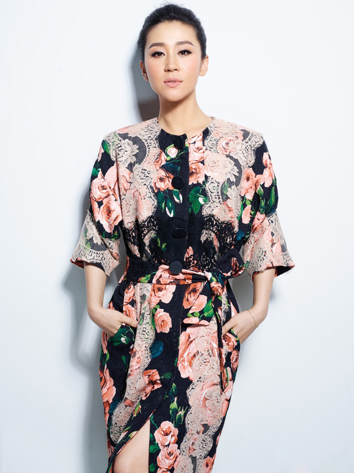 ���Ի�ǻ����д�� Ů���ӱ�����СŮ��