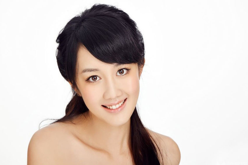 ��Ů�޵���������ˬд�� ���ۼ�����Ө��͸