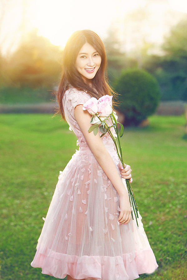 ��ޱ����д��ϴ������ ����СŮ�������� 