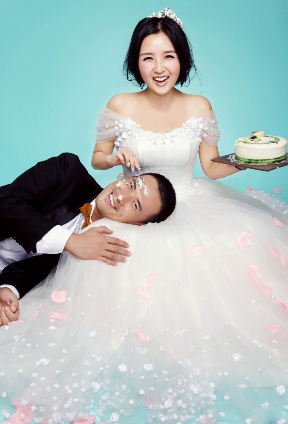 �ν��Ըл�ɴд���ع� ����СŮ��